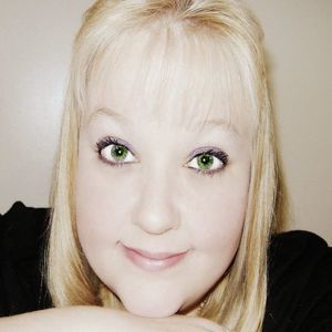 Meet your Posher, Dina